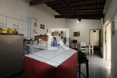 Casa à venda com 316m², 3 quartos e 6 vagasEdícula - Sala e Cozinha