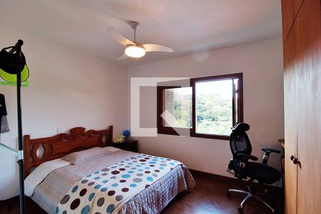 Casa de condomínio à venda com 420m², 4 quartos e 2 vagas Casa de condomínio à venda com 420m², 4 quartos e 2 vagasSuíte 2
