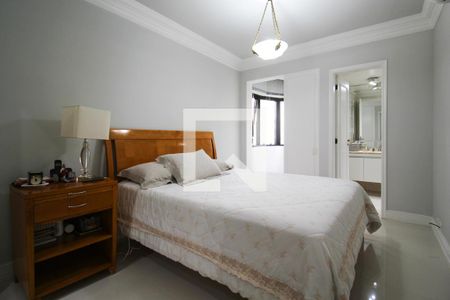 Apartamento para alugar com 120m², 2 quartos e 2 vagas Apartamento para alugar com 120m², 2 quartos e 2 vagasSuíte