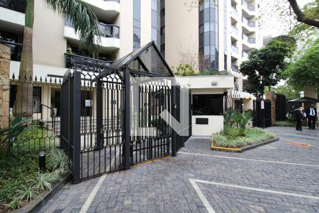 Apartamento para alugar com 120m², 2 quartos e 2 vagas Apartamento para alugar com 120m², 2 quartos e 2 vagasFachada