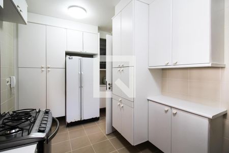 Apartamento para alugar com 120m², 2 quartos e 2 vagas Apartamento para alugar com 120m², 2 quartos e 2 vagasCozinha