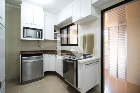 Apartamento para alugar com 120m², 2 quartos e 2 vagas Apartamento para alugar com 120m², 2 quartos e 2 vagasCozinha