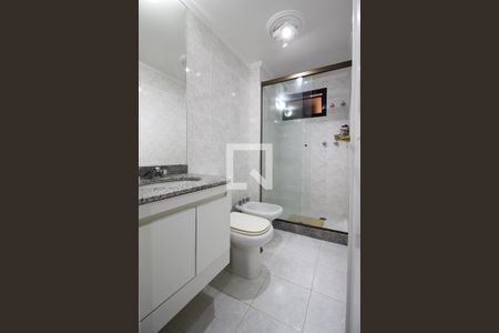 Apartamento para alugar com 120m², 2 quartos e 2 vagas Apartamento para alugar com 120m², 2 quartos e 2 vagasBanheiro