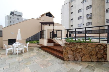 Apartamento para alugar com 120m², 2 quartos e 2 vagas Apartamento para alugar com 120m², 2 quartos e 2 vagasÁrea comum - Piscina