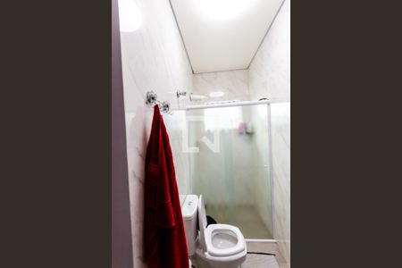 Casa para alugar com 413m², 4 quartos e 8 vagas Casa para alugar com 413m², 4 quartos e 8 vagasBanheiro da Suíte