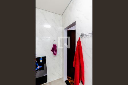 Casa para alugar com 413m², 4 quartos e 8 vagas Casa para alugar com 413m², 4 quartos e 8 vagasBanheiro da Suíte