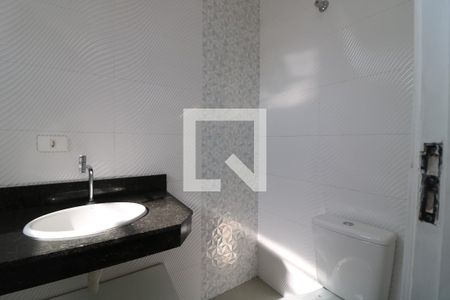 Casa à venda com 110m², 3 quartos e 2 vagasBanheiro da Suíte