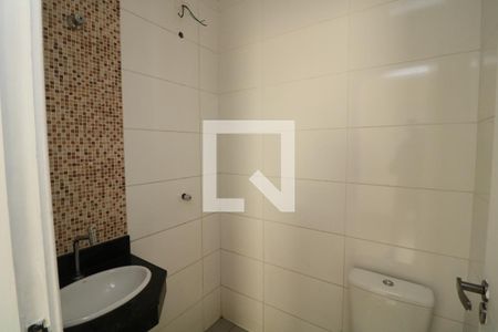 Casa à venda com 110m², 3 quartos e 2 vagasBanheiro Suíte 2