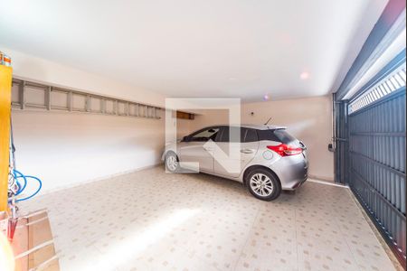 Casa à venda com 135m², 2 quartos e 2 vagas Casa à venda com 135m², 2 quartos e 2 vagasGaragem