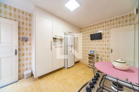 Casa à venda com 135m², 2 quartos e 2 vagas Casa à venda com 135m², 2 quartos e 2 vagasCozinha