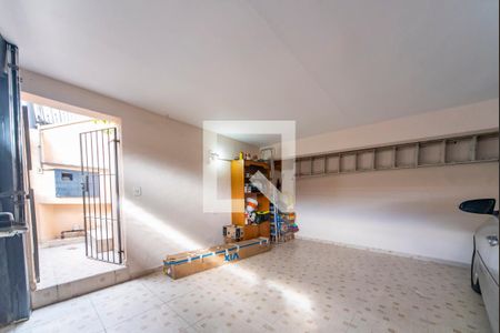 Casa à venda com 135m², 2 quartos e 2 vagas Casa à venda com 135m², 2 quartos e 2 vagasGaragem