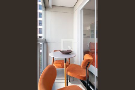 Studio para alugar com 28m², 0 quarto e sem vaga Studio para alugar com 28m², 0 quarto e sem vagaVaranda