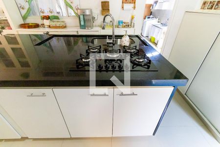 Casa à venda com 274m², 4 quartos e 1 vagaCozinha