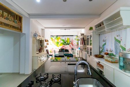 Casa à venda com 274m², 4 quartos e 1 vagaCozinha