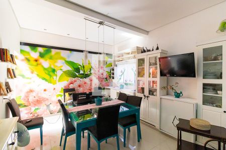 Casa à venda com 274m², 4 quartos e 1 vagaCozinha