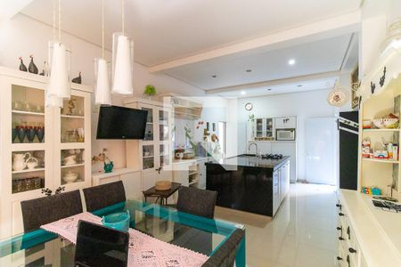 Casa à venda com 274m², 4 quartos e 1 vagaCozinha