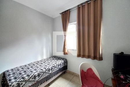 Casa à venda com 234m², 3 quartos e 4 vagas Casa à venda com 234m², 3 quartos e 4 vagasQuarto 3