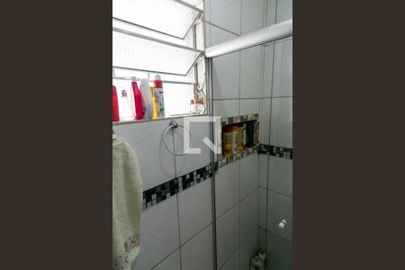 Casa à venda com 90m², 2 quartos e 1 vaga Casa à venda com 90m², 2 quartos e 1 vagaBanheiro