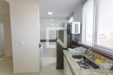 Apartamento para alugar com 50m², 2 quartos e 2 vagas Apartamento para alugar com 50m², 2 quartos e 2 vagasCozinha