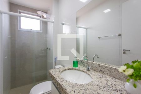 Apartamento para alugar com 50m², 2 quartos e 2 vagas Apartamento para alugar com 50m², 2 quartos e 2 vagasBanheiro