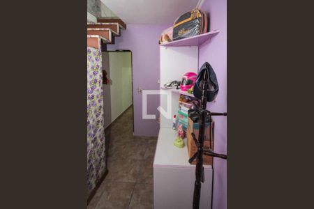 Casa à venda com 125m², 3 quartos e 2 vagas Casa à venda com 125m², 3 quartos e 2 vagasCloset