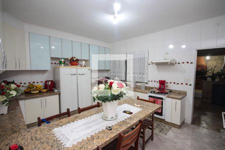 Casa à venda com 125m², 3 quartos e 2 vagas Casa à venda com 125m², 3 quartos e 2 vagasCozinha