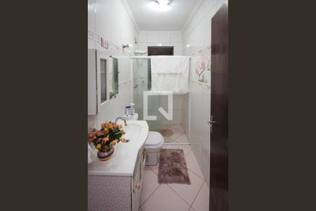 Casa à venda com 125m², 3 quartos e 2 vagas Casa à venda com 125m², 3 quartos e 2 vagasBanheiro do Quarto 1