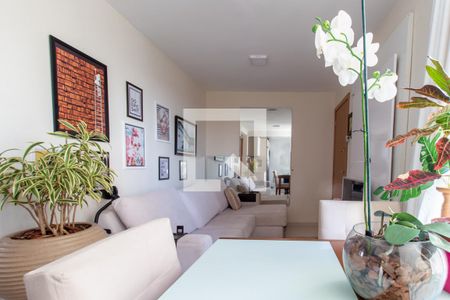 Sala de apartamento para alugar com 2 quartos, 52m² em Fanny, Curitiba