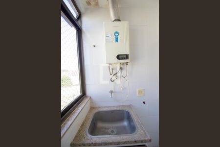 Apartamento à venda com 182m², 4 quartos e 3 vagas Apartamento à venda com 182m², 4 quartos e 3 vagasÁrea de Serviço