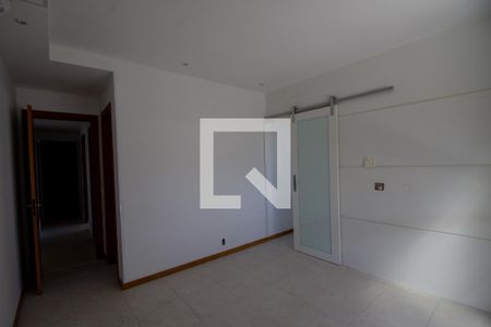 Apartamento à venda com 182m², 4 quartos e 3 vagas Apartamento à venda com 182m², 4 quartos e 3 vagasSuíte 1