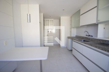 Apartamento à venda com 182m², 4 quartos e 3 vagas Apartamento à venda com 182m², 4 quartos e 3 vagasCozinha