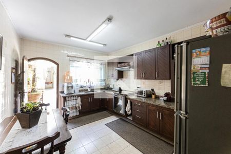 Casa à venda com 265m², 3 quartos e 2 vagas Casa à venda com 265m², 3 quartos e 2 vagasCozinha
