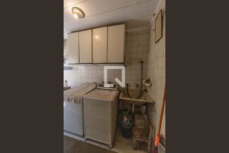 Casa à venda com 265m², 3 quartos e 2 vagas Casa à venda com 265m², 3 quartos e 2 vagasÁrea de Serviço