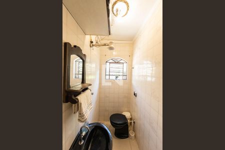 Casa à venda com 265m², 3 quartos e 2 vagas Casa à venda com 265m², 3 quartos e 2 vagasBanheiro de Serviço
