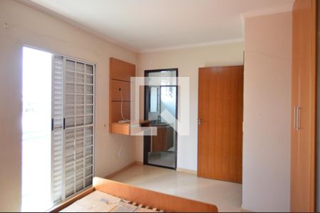 Casa à venda com 180m², 2 quartos e 2 vagasSuite 1