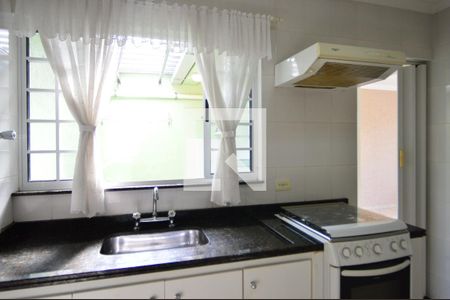 Casa à venda com 180m², 2 quartos e 2 vagasCozinha