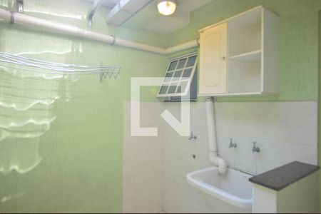 Casa à venda com 180m², 2 quartos e 2 vagasÀrea de serviço