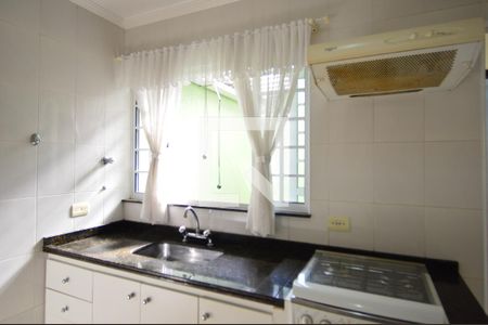Casa à venda com 180m², 2 quartos e 2 vagasCozinha
