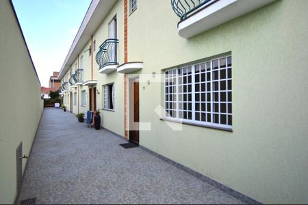 Casa à venda com 180m², 2 quartos e 2 vagasÁrea comum - vista interna