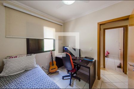 Apartamento à venda com 128m², 4 quartos e 2 vagas Apartamento à venda com 128m², 4 quartos e 2 vagasQuarto 3