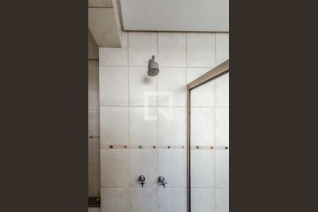 Apartamento à venda com 128m², 4 quartos e 2 vagas Apartamento à venda com 128m², 4 quartos e 2 vagasBanheiro da Suíte