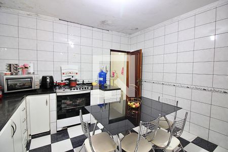 Casa à venda com 379m², 5 quartos e 6 vagasCozinha