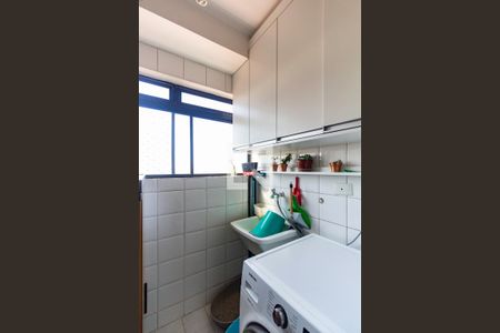 Apartamento à venda com 61m², 2 quartos e 1 vaga Apartamento à venda com 61m², 2 quartos e 1 vagaÁrea de Serviço