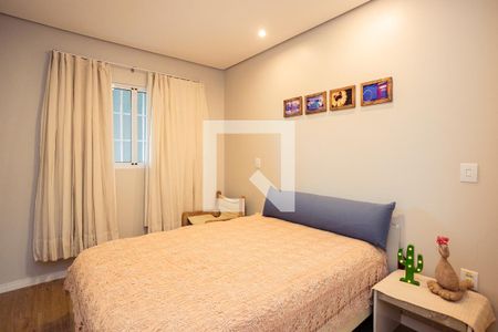 Casa à venda com 413m², 3 quartos e 4 vagas Casa à venda com 413m², 3 quartos e 4 vagasQuarto 2
