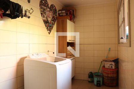 Casa à venda com 350m², 3 quartos e 2 vagasÁrea de Serviço