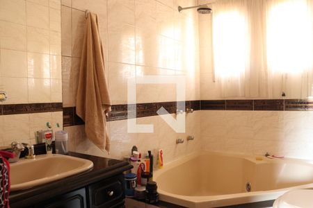 Casa à venda com 350m², 3 quartos e 2 vagasBanheiro