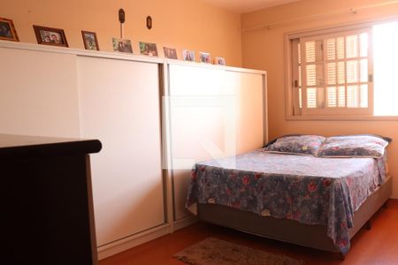 Casa à venda com 350m², 3 quartos e 2 vagasQuarto