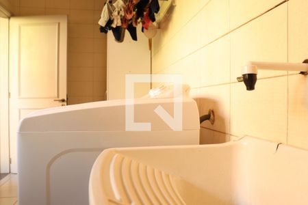 Casa à venda com 350m², 3 quartos e 2 vagasÁrea de Serviço