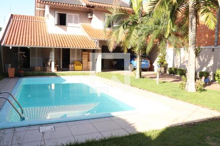 Casa à venda com 350m², 3 quartos e 2 vagasÁrea comum - Piscina