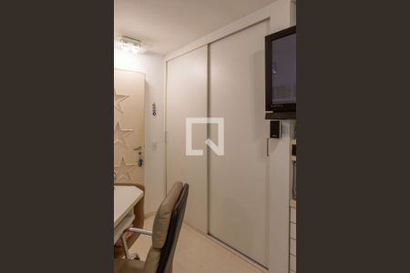 Casa à venda com 220m², 3 quartos e 2 vagas Casa à venda com 220m², 3 quartos e 2 vagasQuarto 2